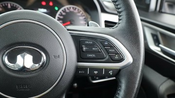 https://vehicle-cdn.autoleague.cloud/3881_1105898_14.jpg