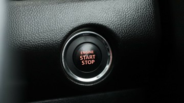 https://vehicle-cdn.autoleague.cloud/3881_1105899_22.jpg