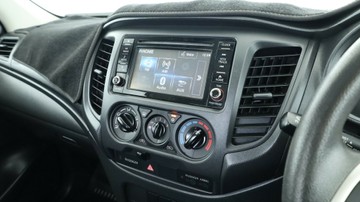 https://vehicle-cdn.autoleague.cloud/3881_1105903_20.jpg
