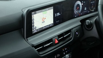 https://vehicle-cdn.autoleague.cloud/3881_1105906_25.jpg