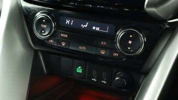 https://vehicle-cdn.autoleague.cloud/3881_1105923_21.jpg
