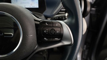 https://vehicle-cdn.autoleague.cloud/3881_1105936_17.jpg