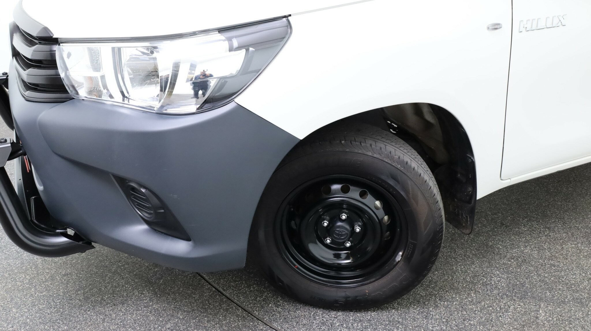 Toyota Hilux image 3