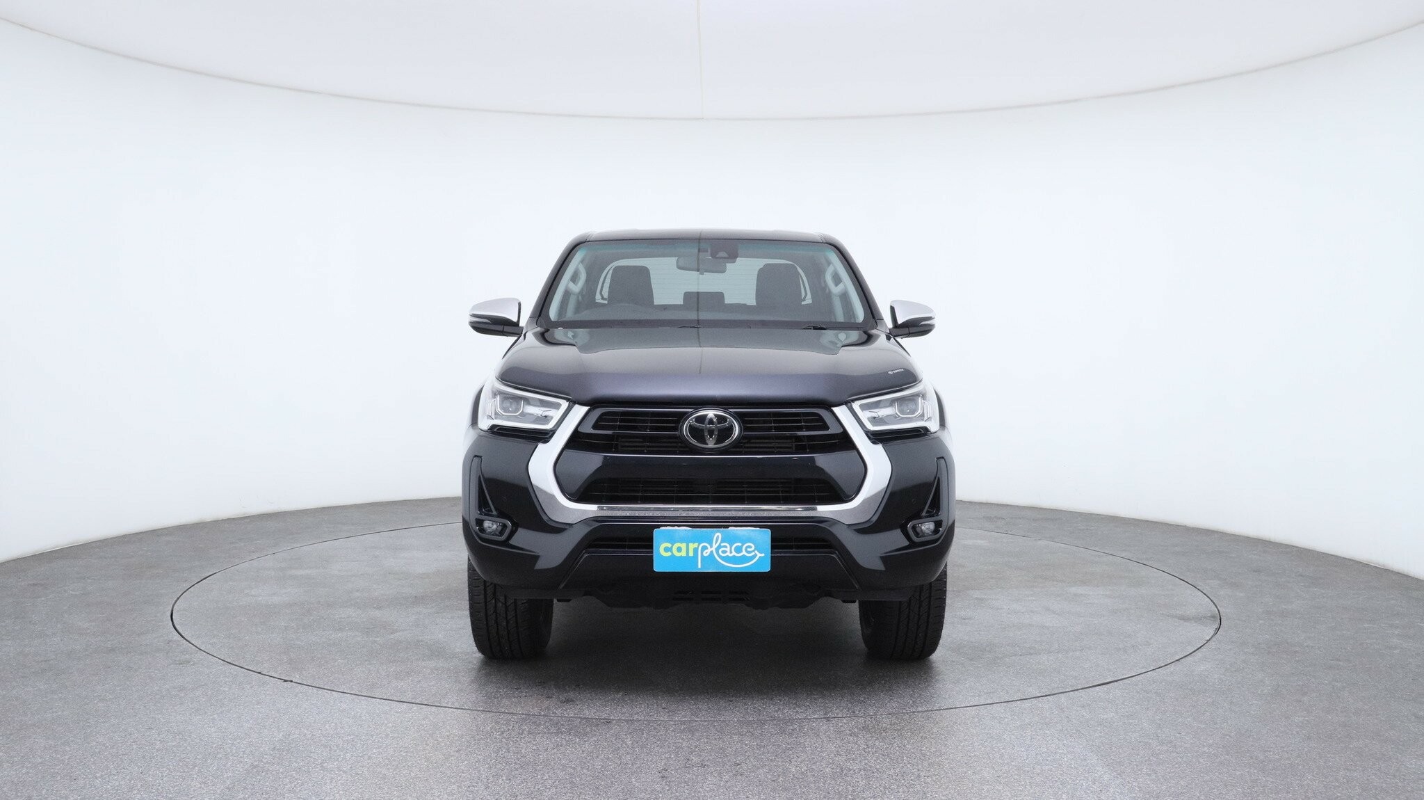 Toyota Hilux image 4