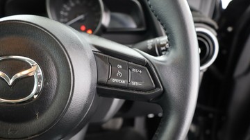https://vehicle-cdn.autoleague.cloud/3881_1105960_15.jpg