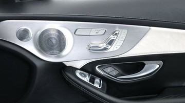 https://vehicle-cdn.autoleague.cloud/3881_1105962_12.jpg
