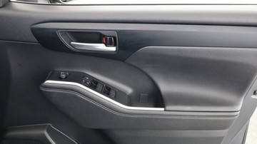 https://vehicle-cdn.autoleague.cloud/3881_1105963_12.jpg