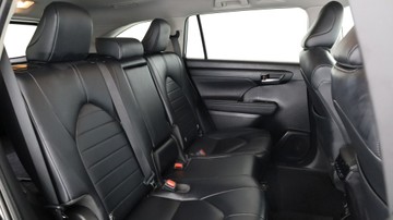 https://vehicle-cdn.autoleague.cloud/3881_1105963_13.jpg
