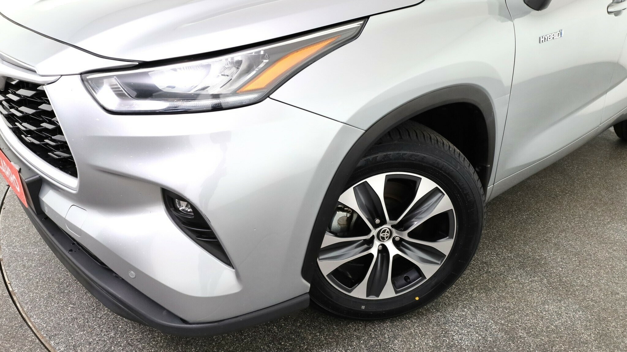 Toyota Kluger image 3