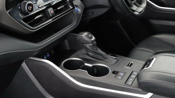 https://vehicle-cdn.autoleague.cloud/3881_1105976_27.jpg
