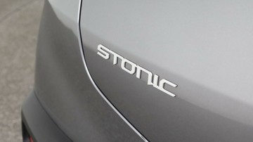 https://vehicle-cdn.autoleague.cloud/3881_1105983_10.jpg