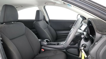 https://vehicle-cdn.autoleague.cloud/3881_1105987_13.jpg
