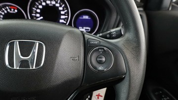 https://vehicle-cdn.autoleague.cloud/3881_1105987_15.jpg