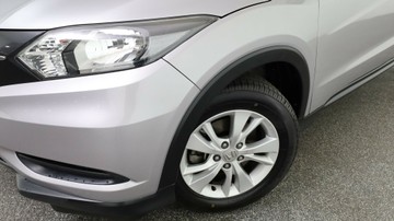 https://vehicle-cdn.autoleague.cloud/3881_1105987_3.jpg