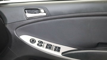 https://vehicle-cdn.autoleague.cloud/3881_1105990_12.jpg