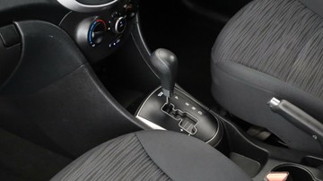 https://vehicle-cdn.autoleague.cloud/3881_1105990_24.jpg