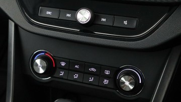 https://vehicle-cdn.autoleague.cloud/3881_1105993_19.jpg