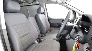 https://vehicle-cdn.autoleague.cloud/3881_1105995_15.jpg