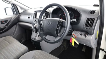 https://vehicle-cdn.autoleague.cloud/3881_1105995_16.jpg