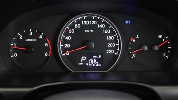 https://vehicle-cdn.autoleague.cloud/3881_1105995_18.jpg
