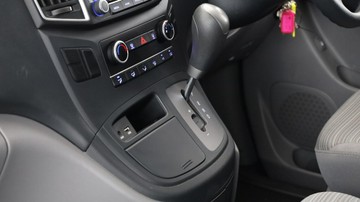 https://vehicle-cdn.autoleague.cloud/3881_1105995_26.jpg