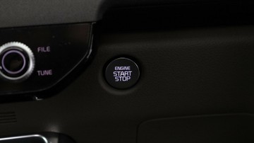 https://vehicle-cdn.autoleague.cloud/3881_1106002_21.jpg