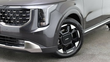 https://vehicle-cdn.autoleague.cloud/3881_1106002_3.jpg
