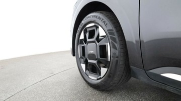 https://vehicle-cdn.autoleague.cloud/3881_1106002_6.jpg