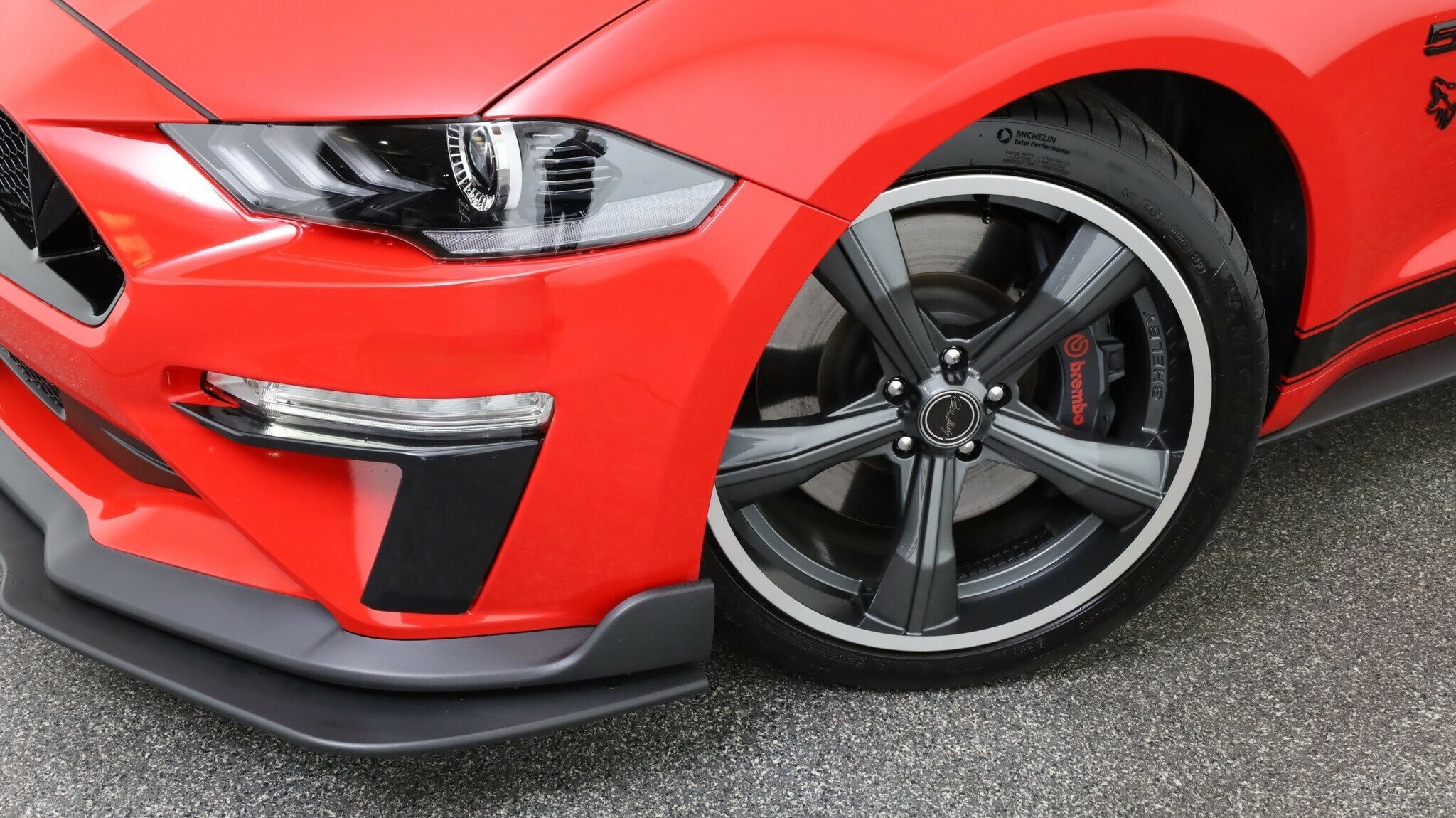 Ford Mustang image 3