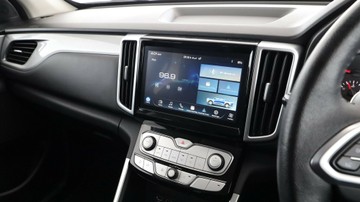 https://vehicle-cdn.autoleague.cloud/3881_1106019_18.jpg