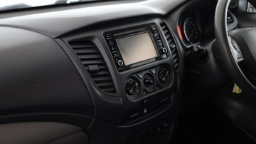 https://vehicle-cdn.autoleague.cloud/3881_1106021_24.jpg