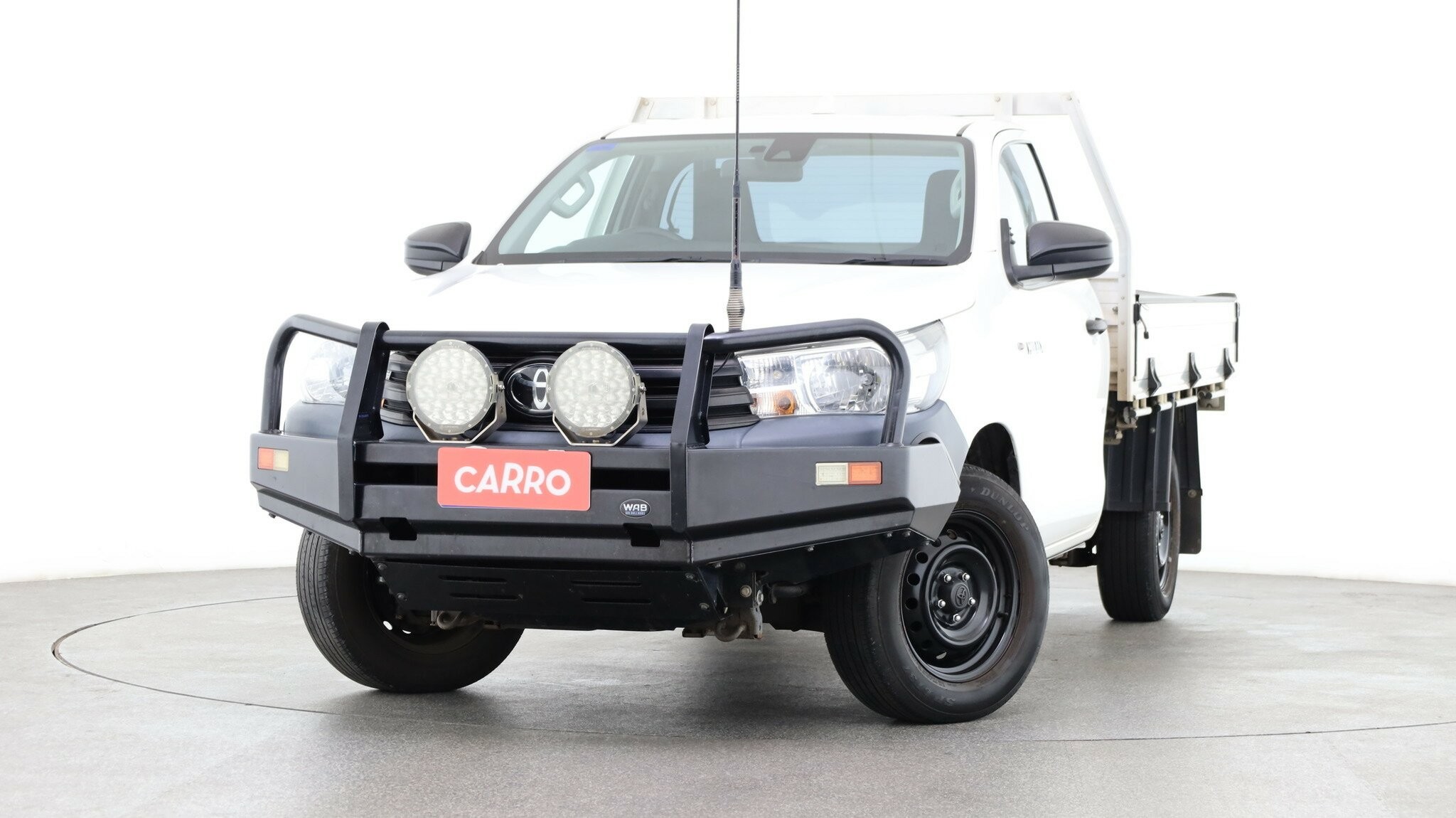 Toyota Hilux image 2