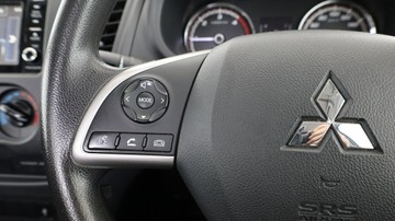 https://vehicle-cdn.autoleague.cloud/3881_1106029_17.jpg