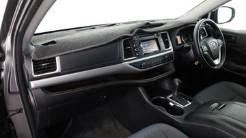 https://vehicle-cdn.autoleague.cloud/3881_1106033_22.jpg