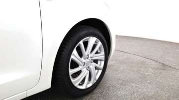 https://vehicle-cdn.autoleague.cloud/3881_1106049_6.jpg