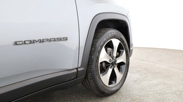 https://vehicle-cdn.autoleague.cloud/3881_1106052_6.jpg