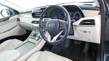 https://vehicle-cdn.autoleague.cloud/3881_1106054_16.jpg