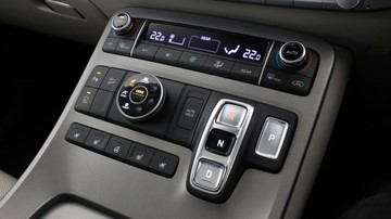 https://vehicle-cdn.autoleague.cloud/3881_1106054_22.jpg