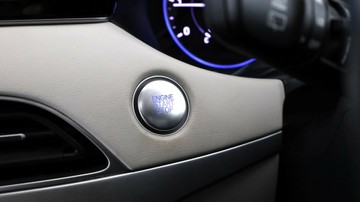 https://vehicle-cdn.autoleague.cloud/3881_1106054_23.jpg