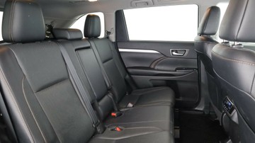 https://vehicle-cdn.autoleague.cloud/3881_1106062_13.jpg