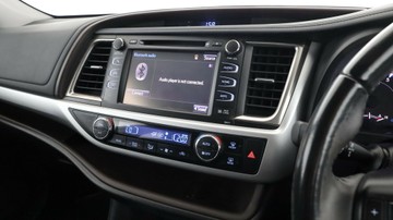 https://vehicle-cdn.autoleague.cloud/3881_1106062_19.jpg