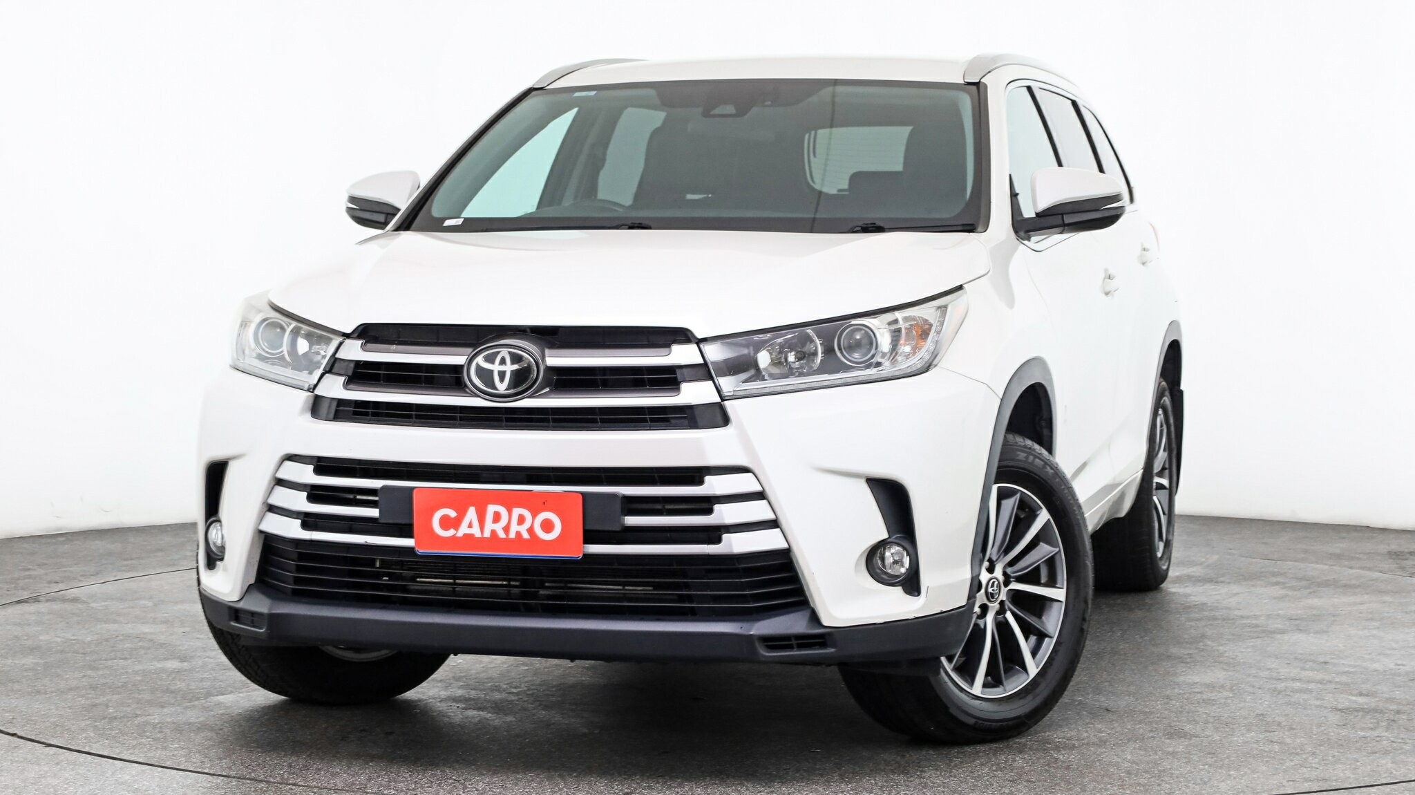 Toyota Kluger image 2