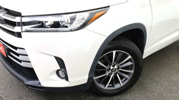 https://vehicle-cdn.autoleague.cloud/3881_1106062_3.jpg
