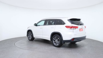 https://vehicle-cdn.autoleague.cloud/3881_1106062_7.jpg