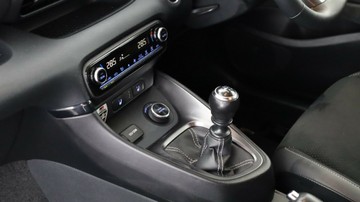 https://vehicle-cdn.autoleague.cloud/3881_1106065_29.jpg