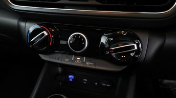 https://vehicle-cdn.autoleague.cloud/3881_1106067_20.jpg