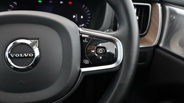 https://vehicle-cdn.autoleague.cloud/3881_1106076_17.jpg