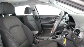 https://vehicle-cdn.autoleague.cloud/3881_1106080_12.jpg