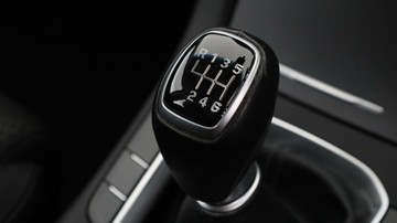 https://vehicle-cdn.autoleague.cloud/3881_1106080_19.jpg