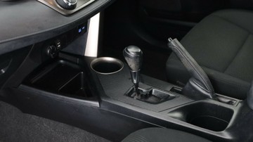 https://vehicle-cdn.autoleague.cloud/3881_1106081_26.jpg